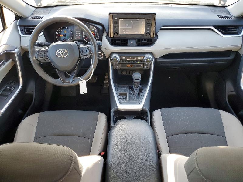2020 TOYOTA RAV4 XLE — Фото 8 из 13