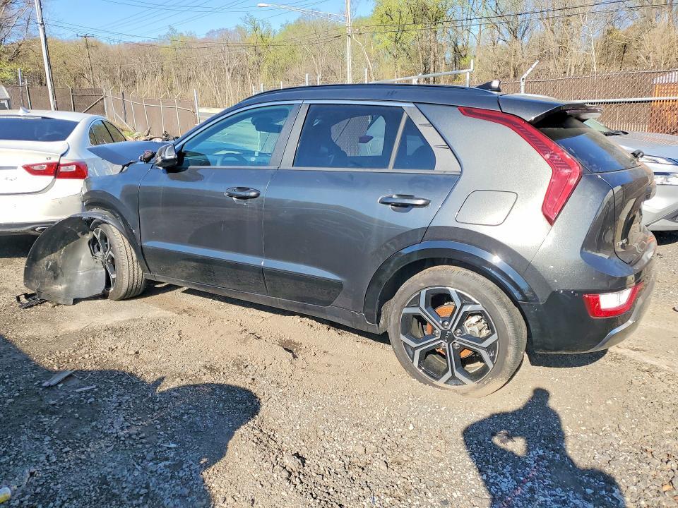 2025 KIA NIRO EX TOURING — Фото 2 из 14