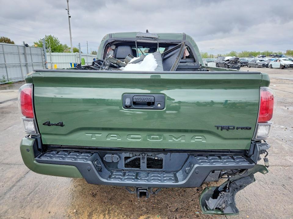 2020 TOYOTA TACOMA TRD PRO — Фото 6 из 12