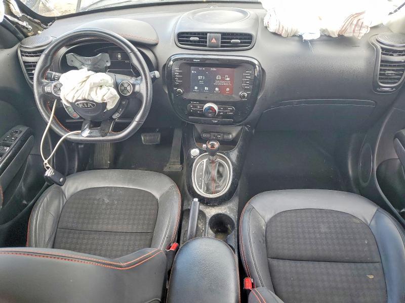2018 KIA SOUL — Фото 8 из 13