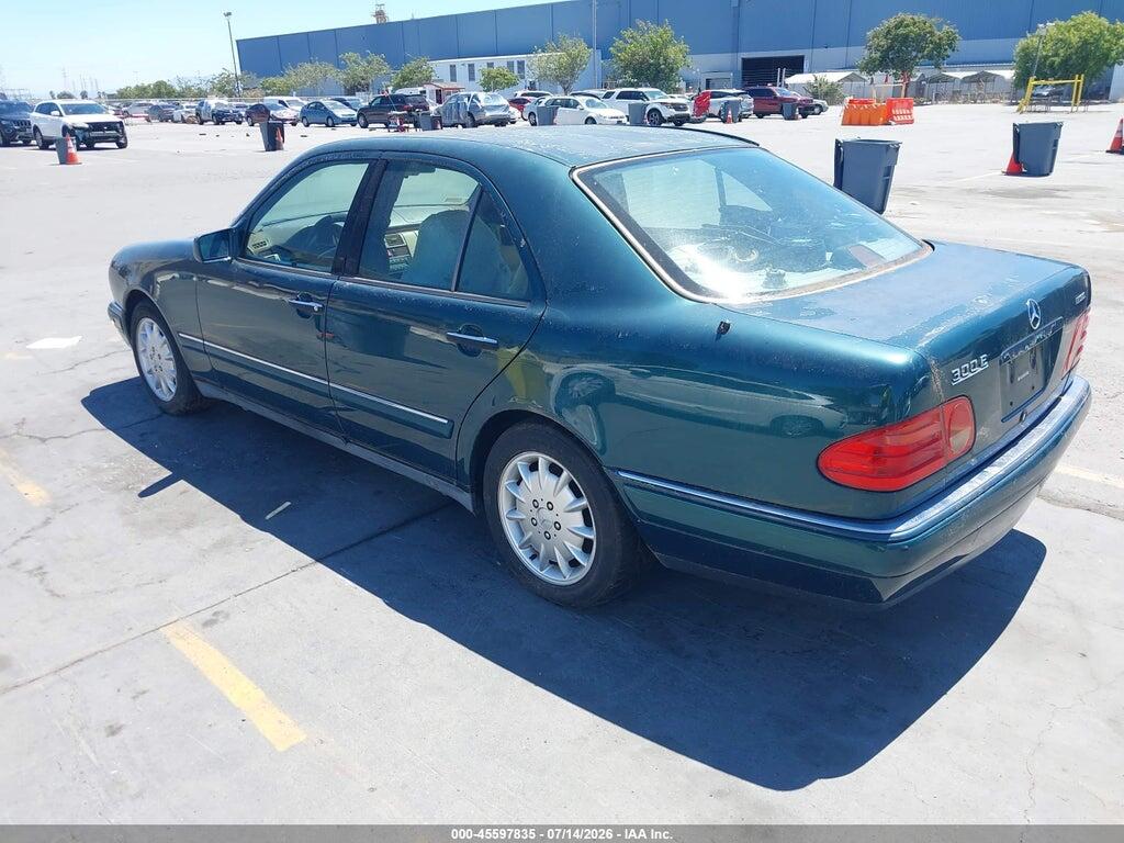 WDBJF20FXTJ023429 1996 MERCEDES-BENZ E photo no. 3