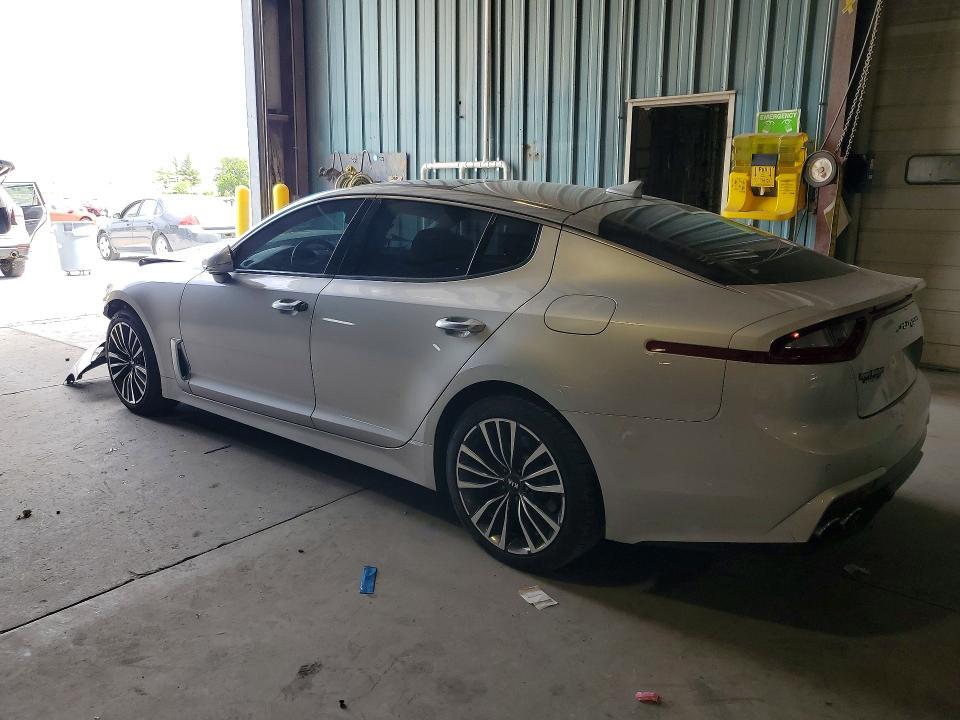 2018 KIA STINGER PREMIUM — Фото 2 из 12