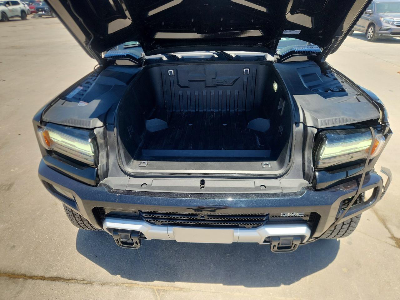 2025 GMC HUMMER PICKUP 3X — Фото 11 из 12