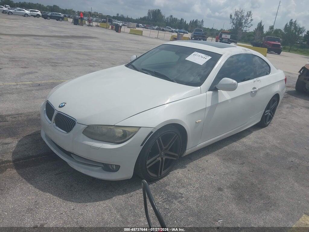 WBAKE5C55BE432262 2011 BMW 328I photo no. 2