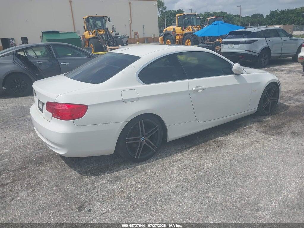 WBAKE5C55BE432262 2011 BMW 328I photo no. 4