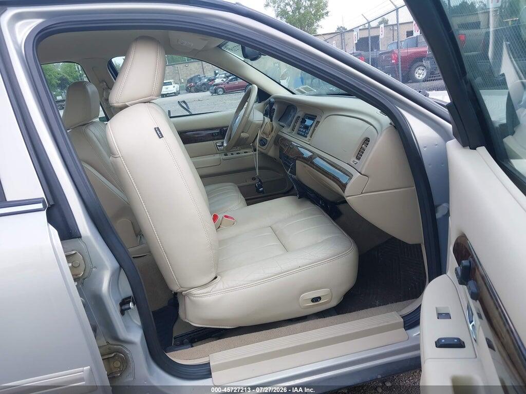 2MEBM7FV5AX637704 2010 MERCURY GRAND MARQUIS photo no. 5