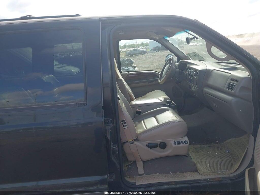 1FMNU43S32EA87523 2002 FORD EXCURSION photo no. 5