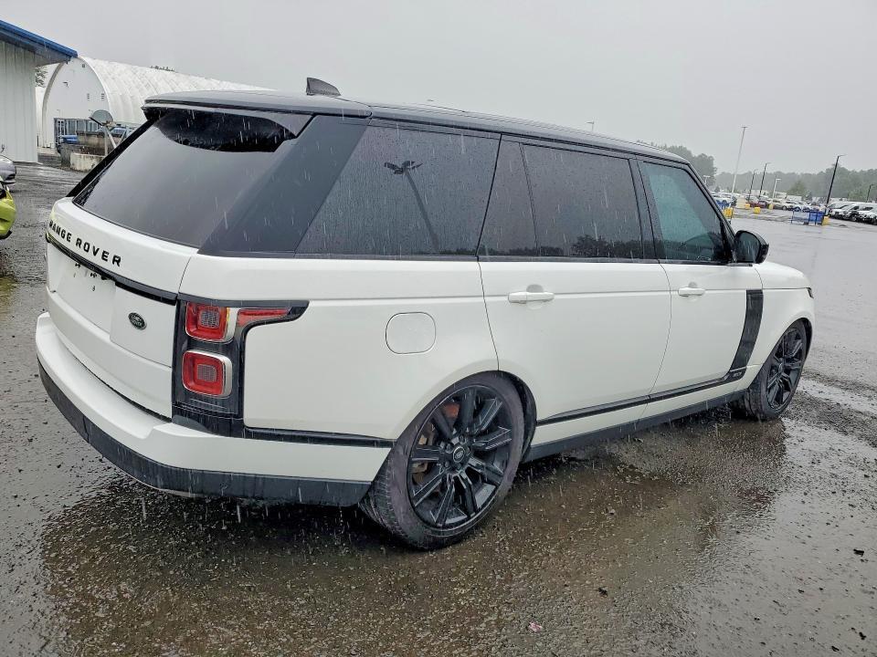 2018 LAND ROVER RANGE ROVER SUPERCHARGED — Фото 3 из 13