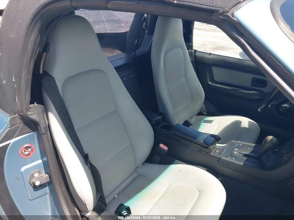 4USCH7331WLD16628 1998 BMW Z3 photo no. 8