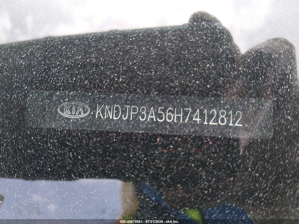 KNDJP3A56H7412812 2017 KIA SOUL photo no. 12