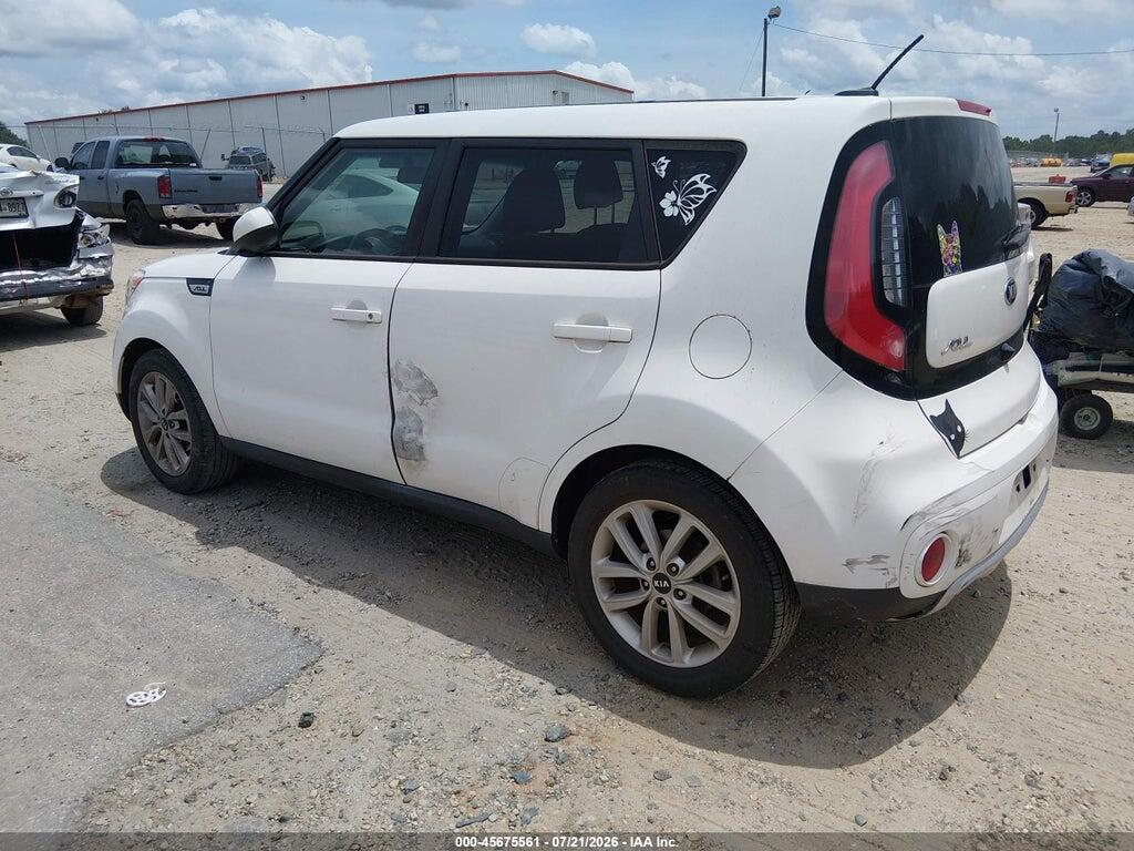 KNDJP3A56H7412812 2017 KIA SOUL photo no. 3