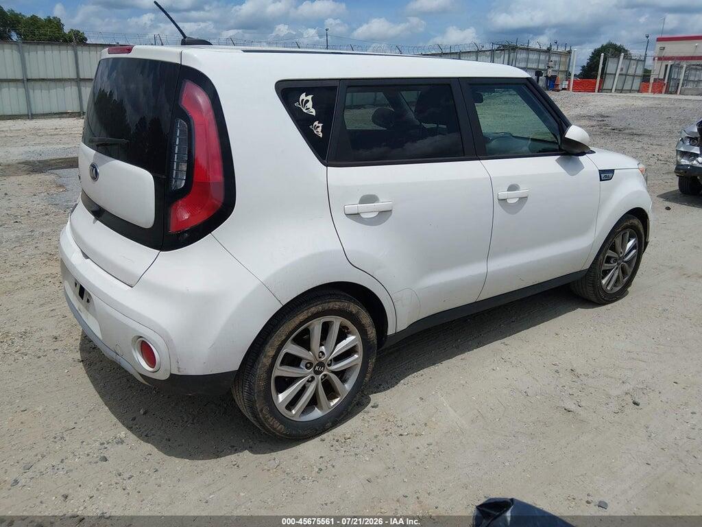 KNDJP3A56H7412812 2017 KIA SOUL photo no. 4