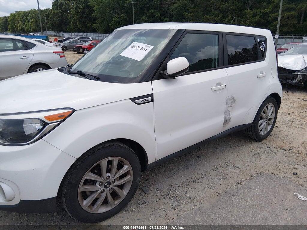 KNDJP3A56H7412812 2017 KIA SOUL photo no. 6