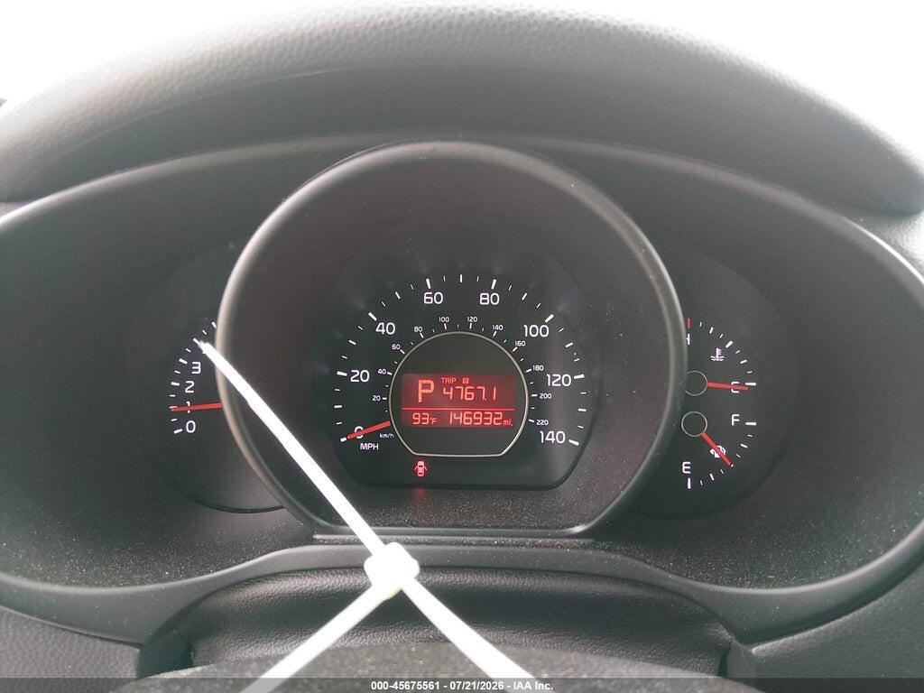 KNDJP3A56H7412812 2017 KIA SOUL photo no. 7