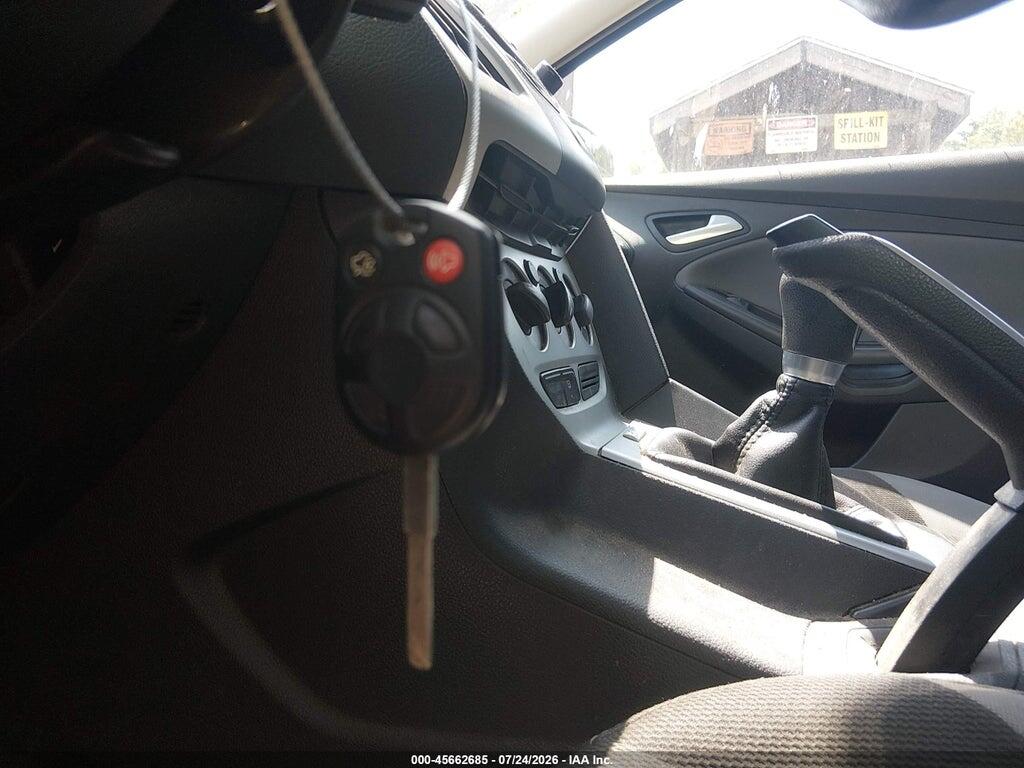 1FADP3F23DL258076 2013 FORD FOCUS photo no. 11