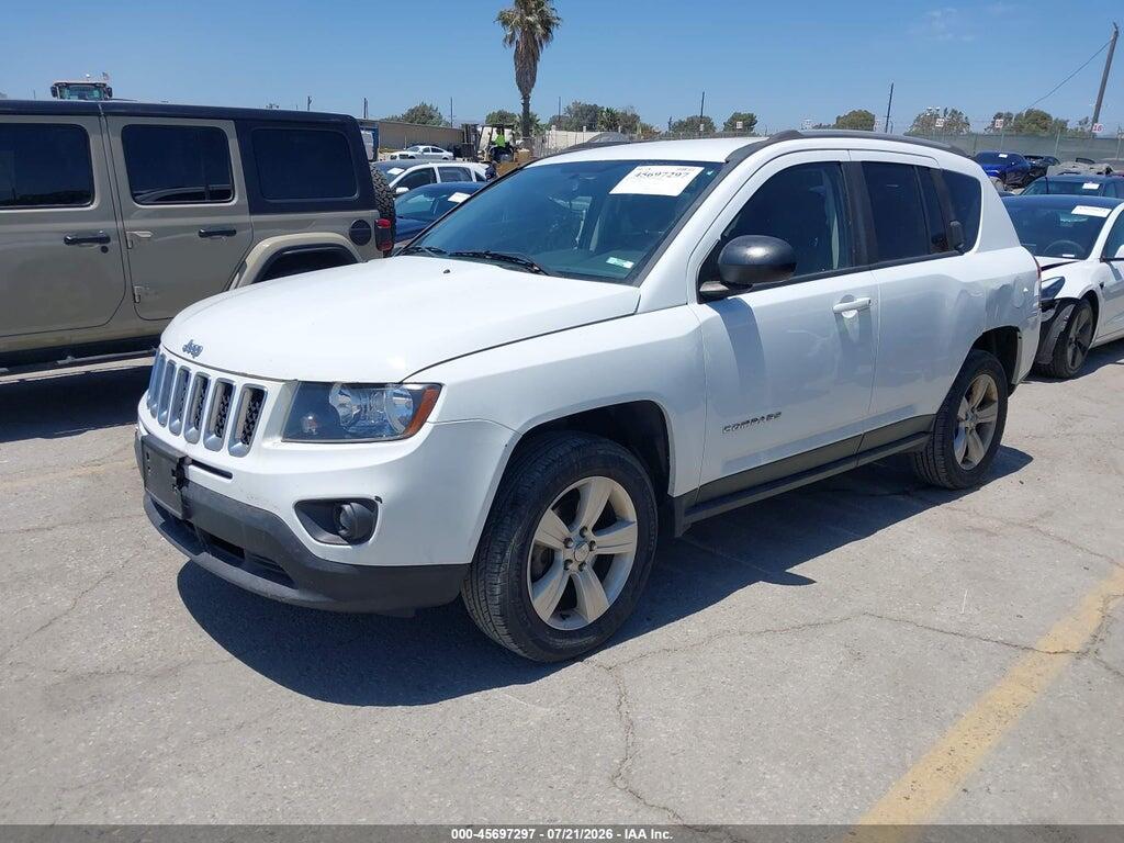 1C4NJDBB7FD218107 2015 JEEP COMPASS photo no. 2
