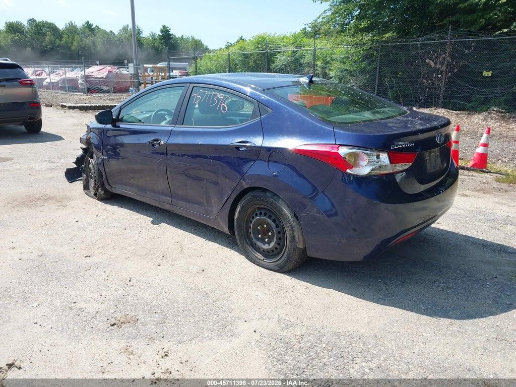 5NPDH4AEXDH182990 2013 HYUNDAI ELANTRA photo no. 3