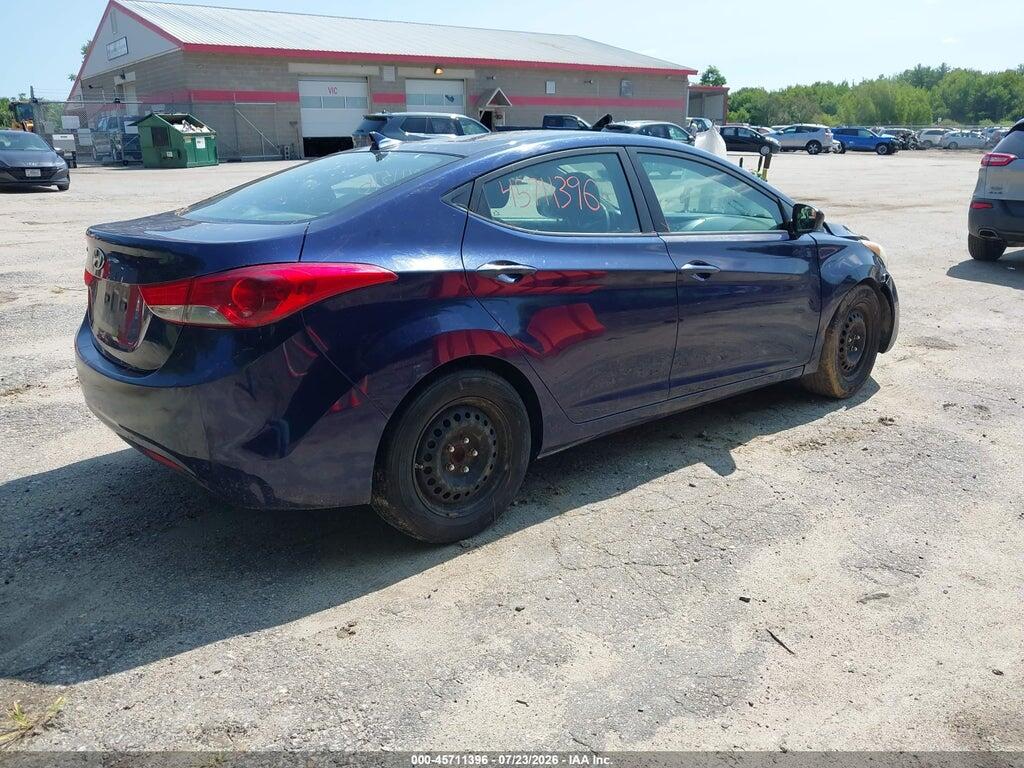 5NPDH4AEXDH182990 2013 HYUNDAI ELANTRA photo no. 4