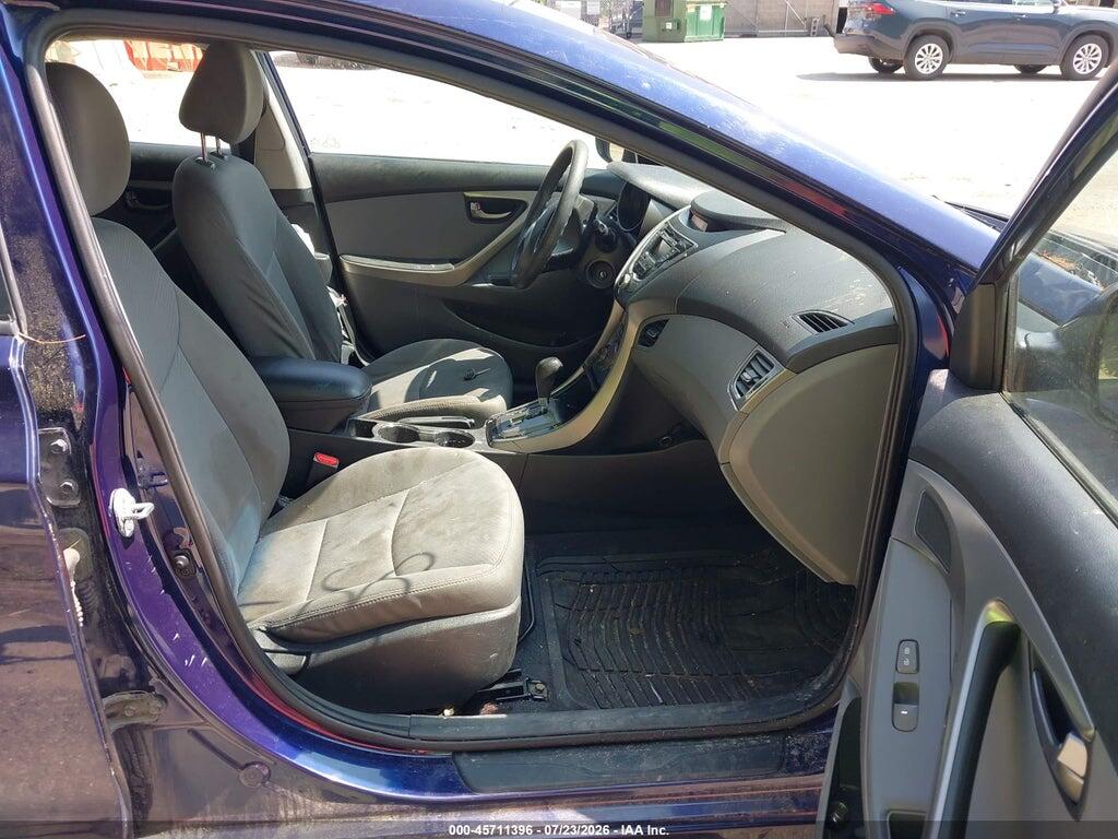 5NPDH4AEXDH182990 2013 HYUNDAI ELANTRA photo no. 5