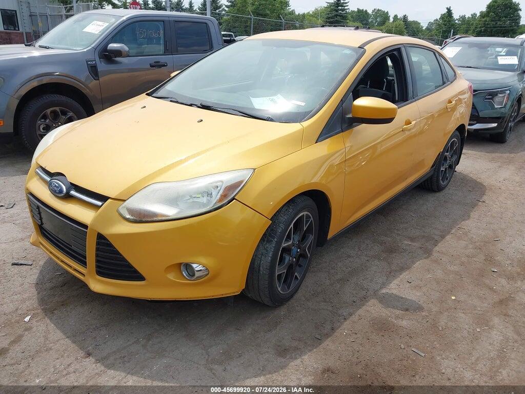 1FAHP3F2XCL183232 2012 FORD FOCUS photo no. 2
