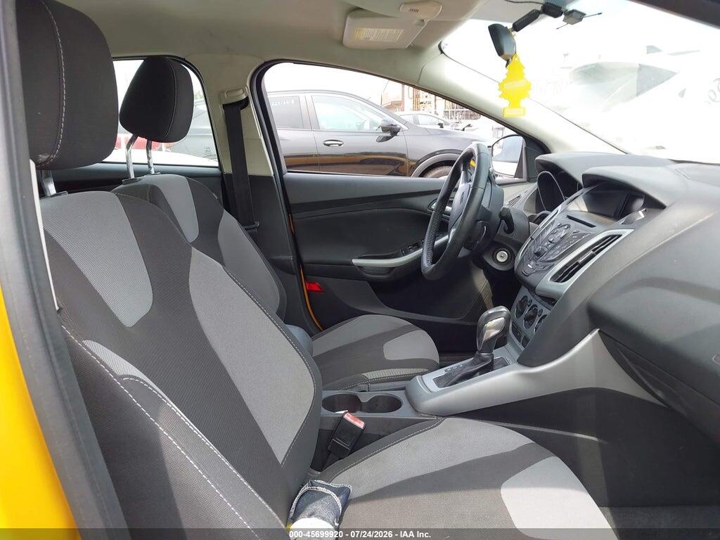 1FAHP3F2XCL183232 2012 FORD FOCUS photo no. 5
