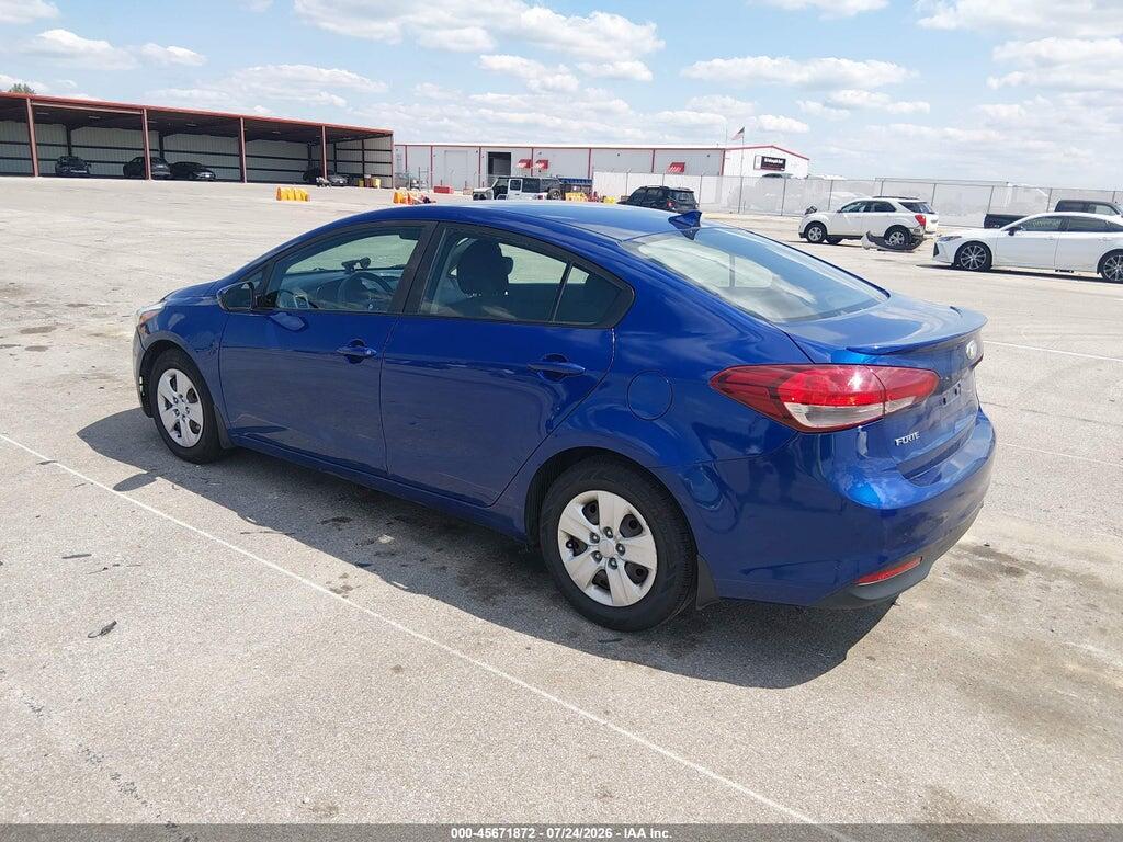 3KPFK4A70HE086131 2017 KIA FORTE photo no. 3