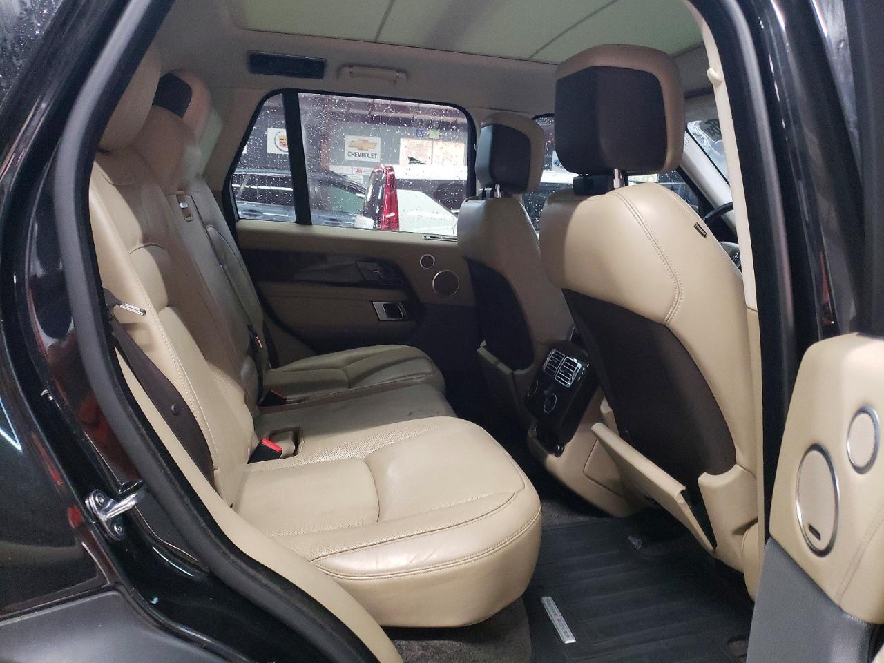 2018 LAND ROVER RANGE ROVER HSE — Фото 11 из 13