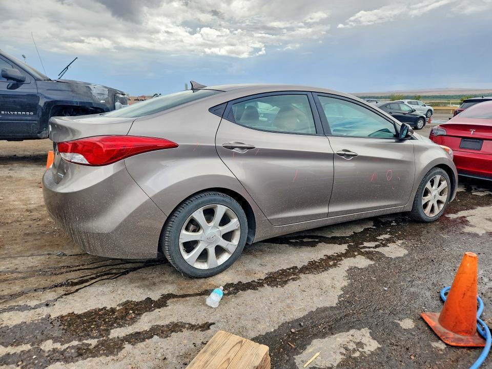 2013 HYUNDAI ELANTRA LIMITED — Фото 3 из 12