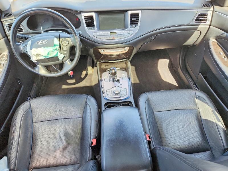 2012 HYUNDAI GENESIS 5.0L — Фото 8 из 12