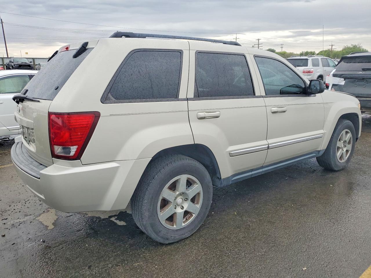 1J4PR4GKXAC130753 2010 JEEP GRAND CHEROKEE photo no. 3