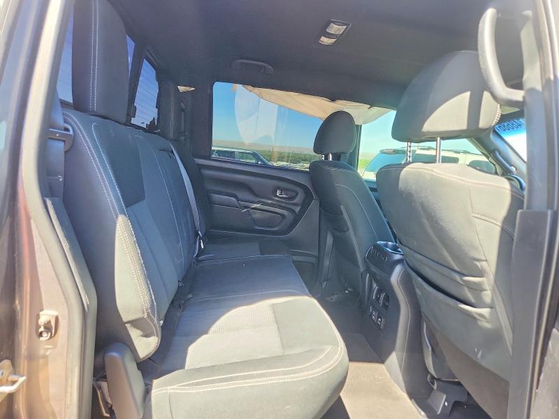 2019 NISSAN TITAN SV — Фото 10 из 13