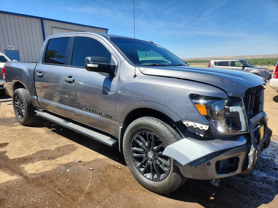 2019 NISSAN TITAN SV — Фото 4 из 13