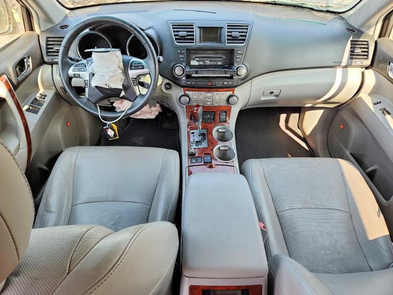 2012 TOYOTA HIGHLANDER LIMITED — Фото 8 из 14