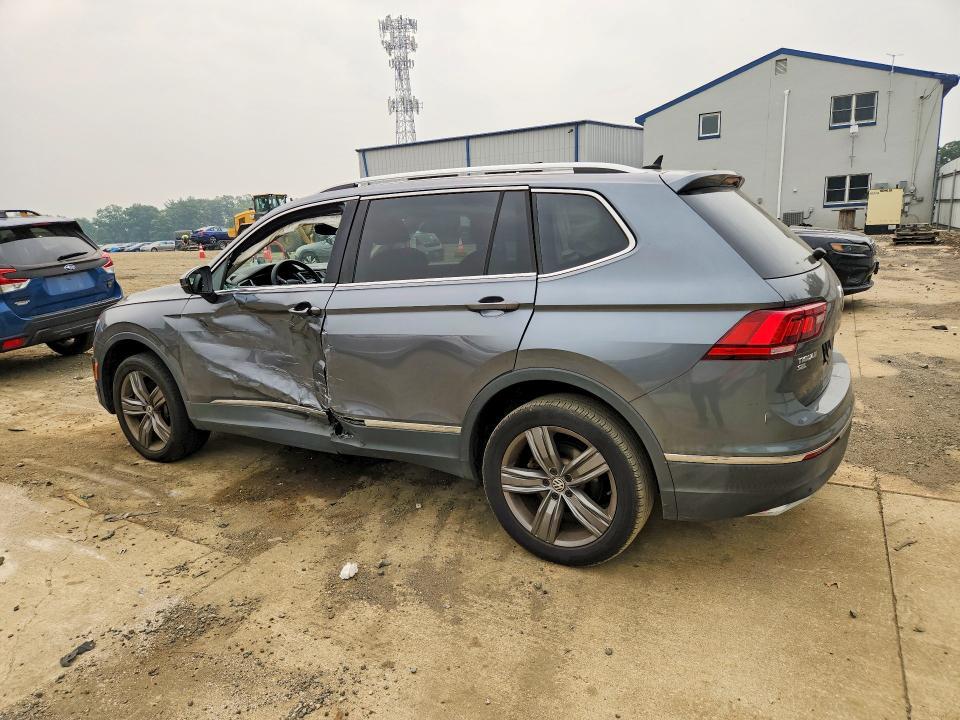 2020 VOLKSWAGEN TIGUAN SE — Фото 2 из 13