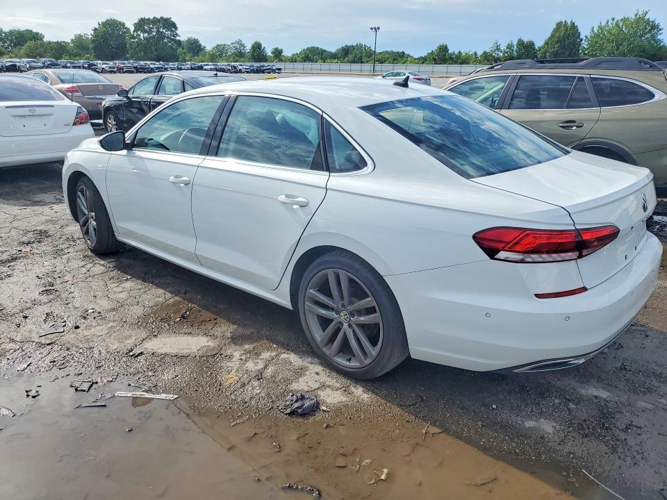 2020 VOLKSWAGEN PASSAT SEL — Фото 2 из 12