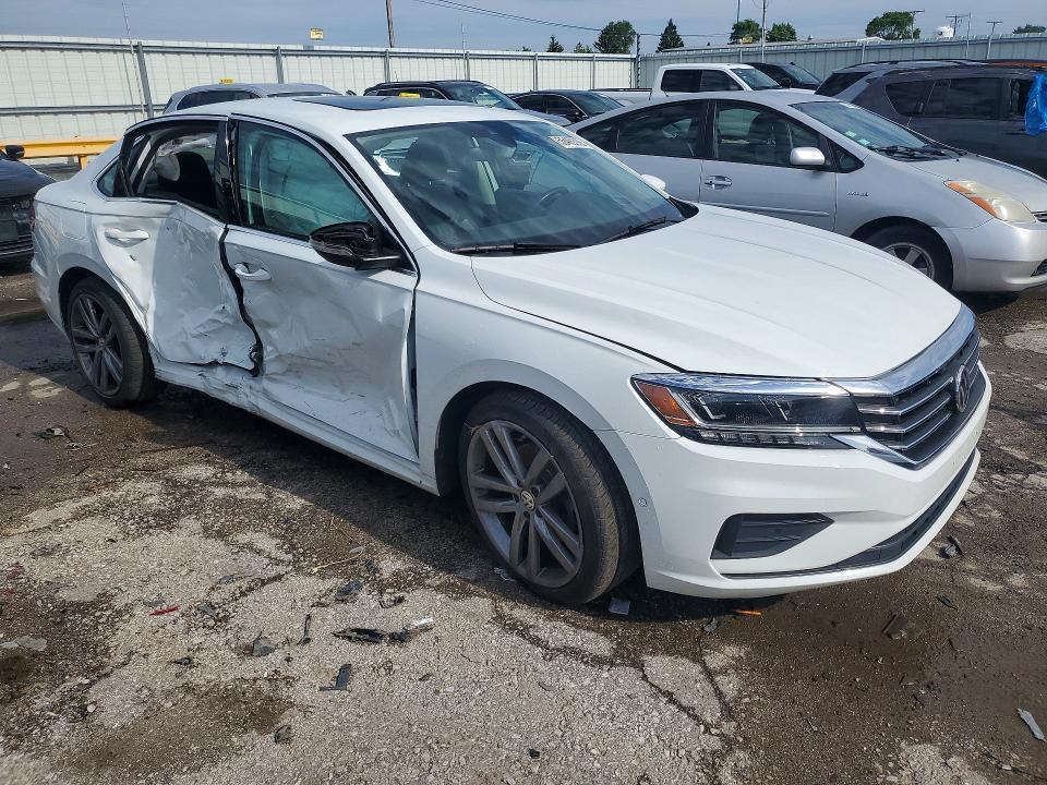 2020 VOLKSWAGEN PASSAT SEL — Фото 4 из 12