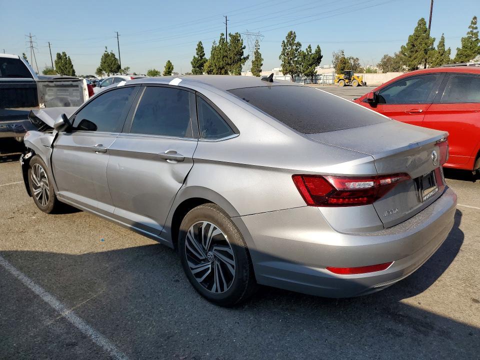 2020 VOLKSWAGEN JETTA SEL — Фото 2 из 12