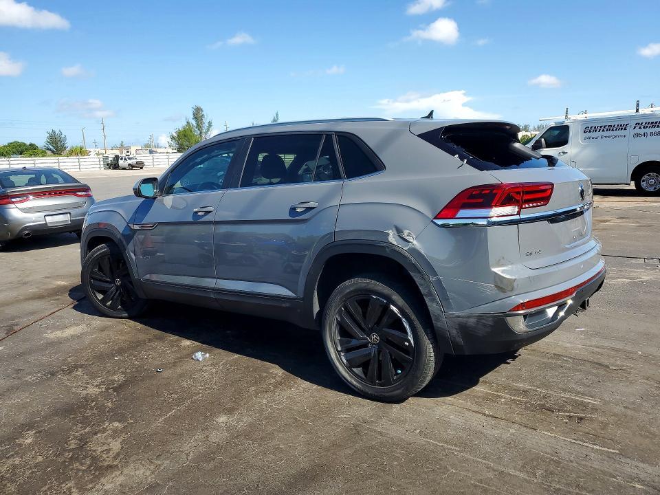 2020 VOLKSWAGEN ATLAS CROSS SPORT SE — Фото 2 из 13