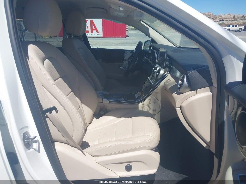 WDC0G8DB7LF673126 2020 MERCEDES-BENZ GLC 300 photo no. 5