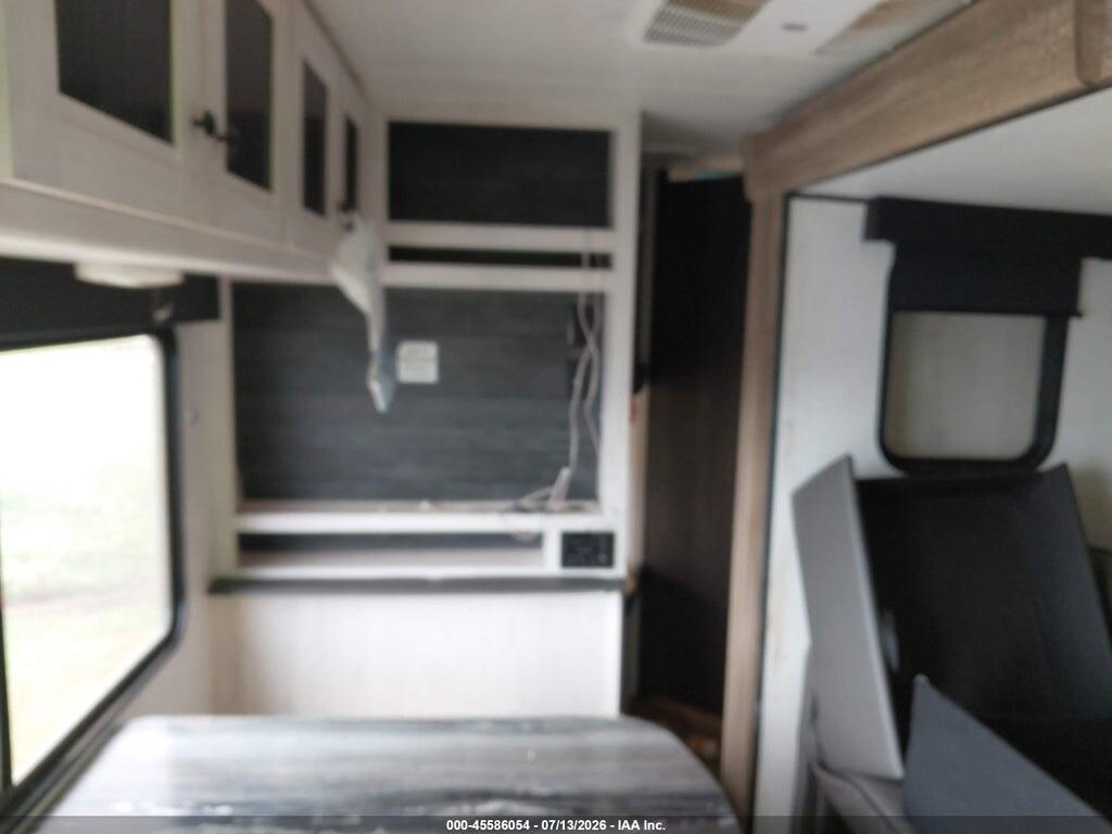 5SFEB3022PE518253 2023 HEARTLAND RV TRAIL RUNNER photo no. 5
