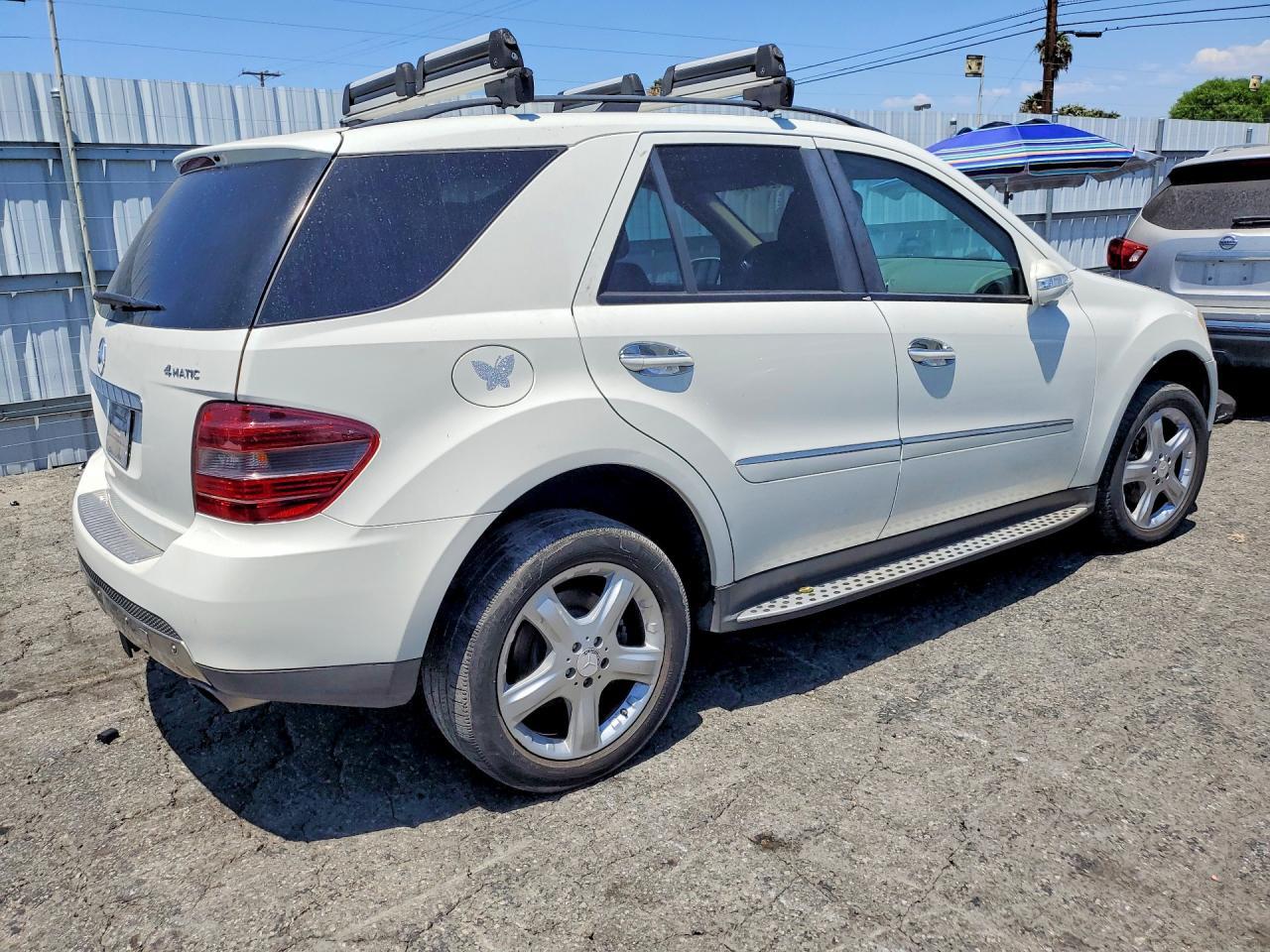 2008 MERCEDES-BENZ ML 350 — Фото 3 из 13