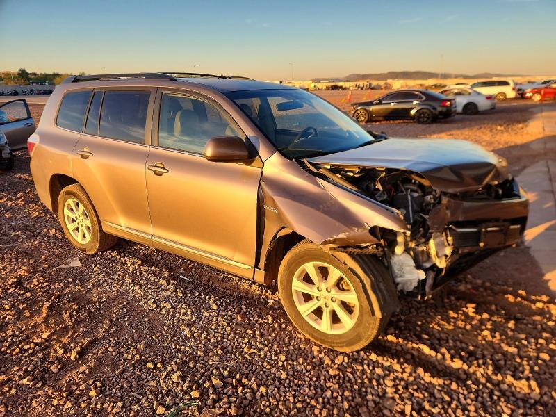 2013 TOYOTA HIGHLANDER HYBRID — Фото 4 из 13