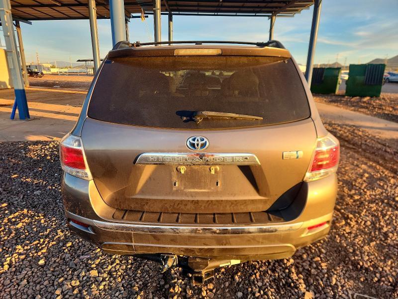 2013 TOYOTA HIGHLANDER HYBRID — Фото 6 из 13