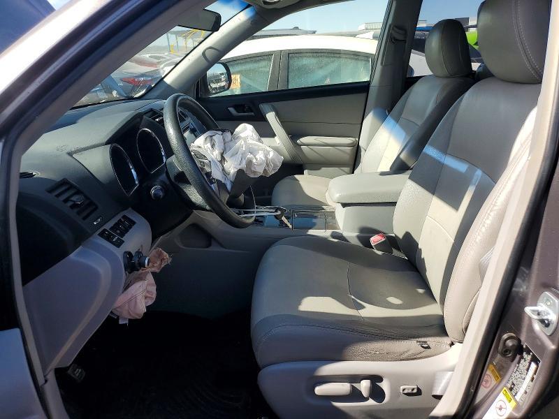2013 TOYOTA HIGHLANDER HYBRID — Фото 7 из 13