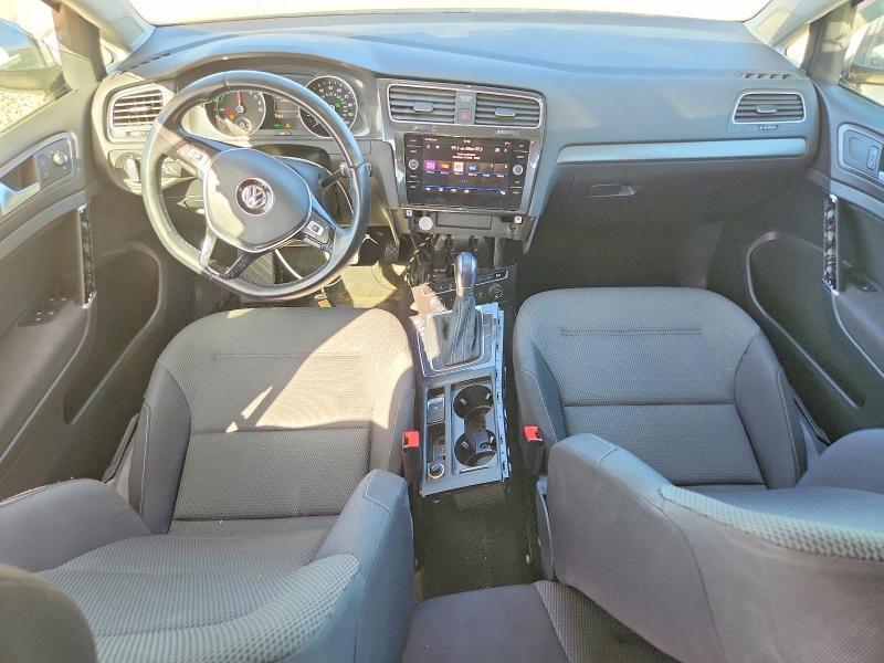 2019 VOLKSWAGEN E-GOLF SE — Фото 8 из 13