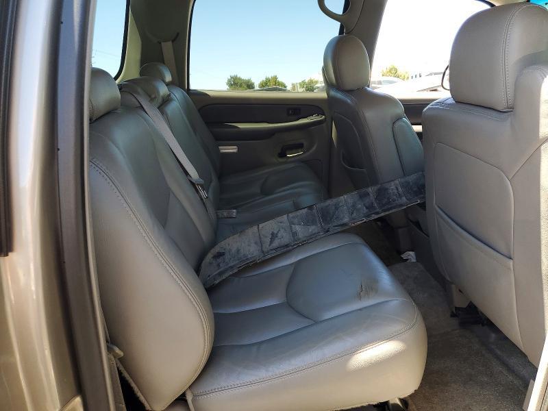 2003 CHEVROLET SUBURBAN K2500 — Фото 11 из 13