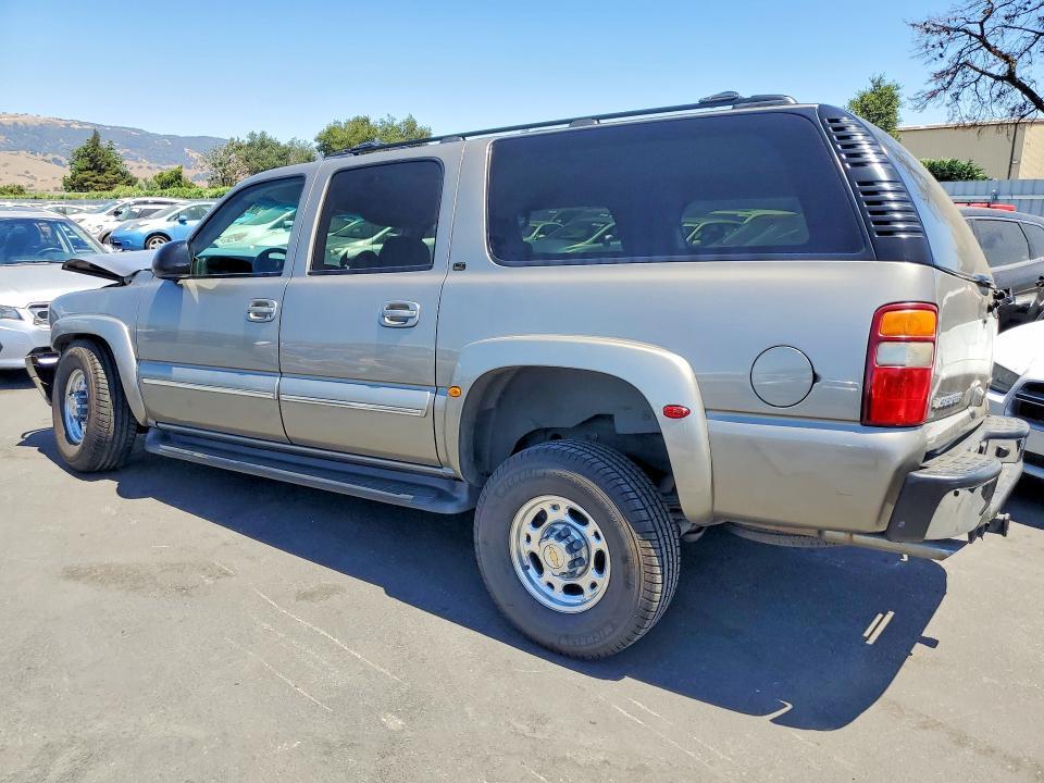 2003 CHEVROLET SUBURBAN K2500 — Фото 2 из 13