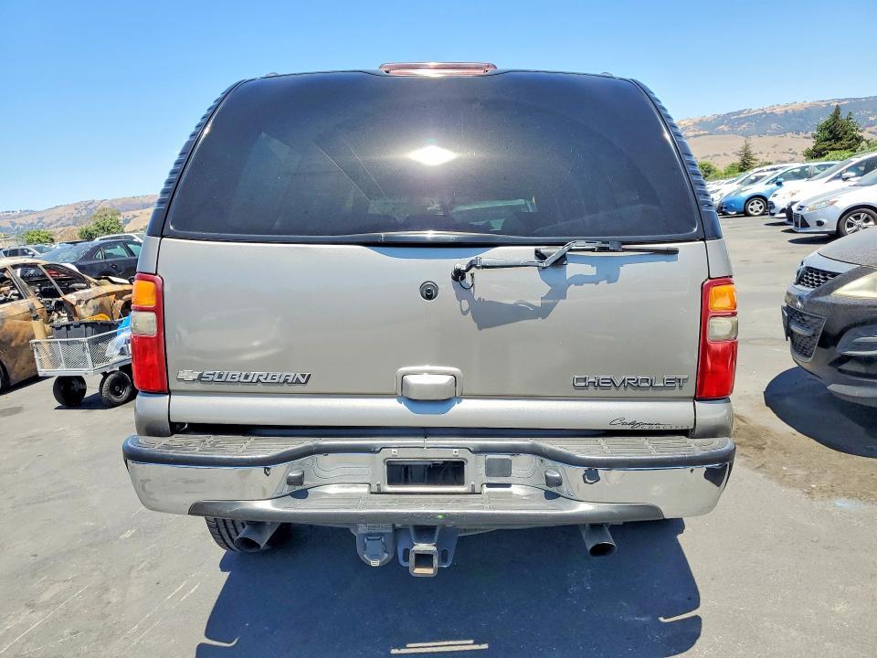 2003 CHEVROLET SUBURBAN K2500 — Фото 6 из 13
