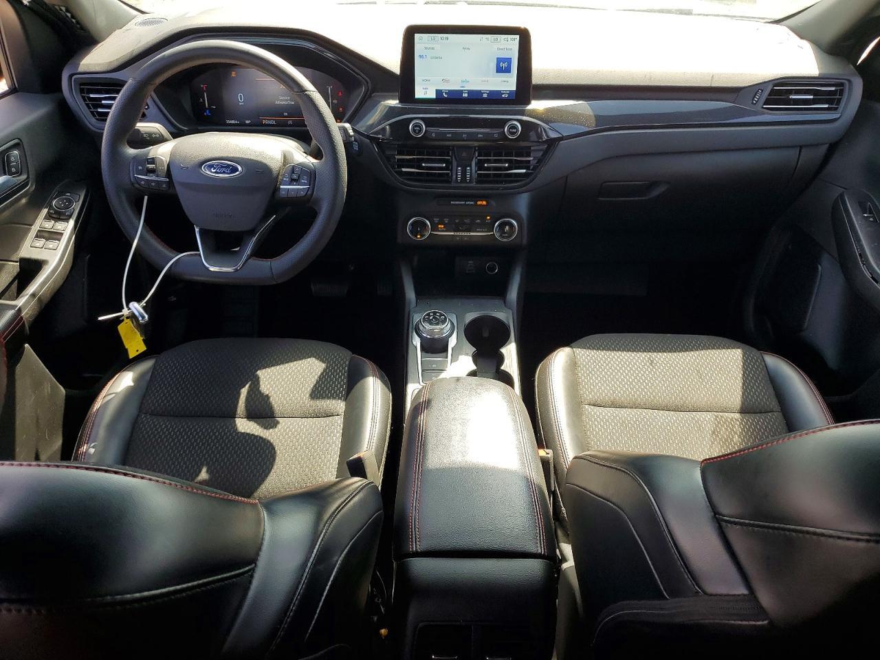 2025 FORD ESCAPE ST LINE — Фото 8 из 13