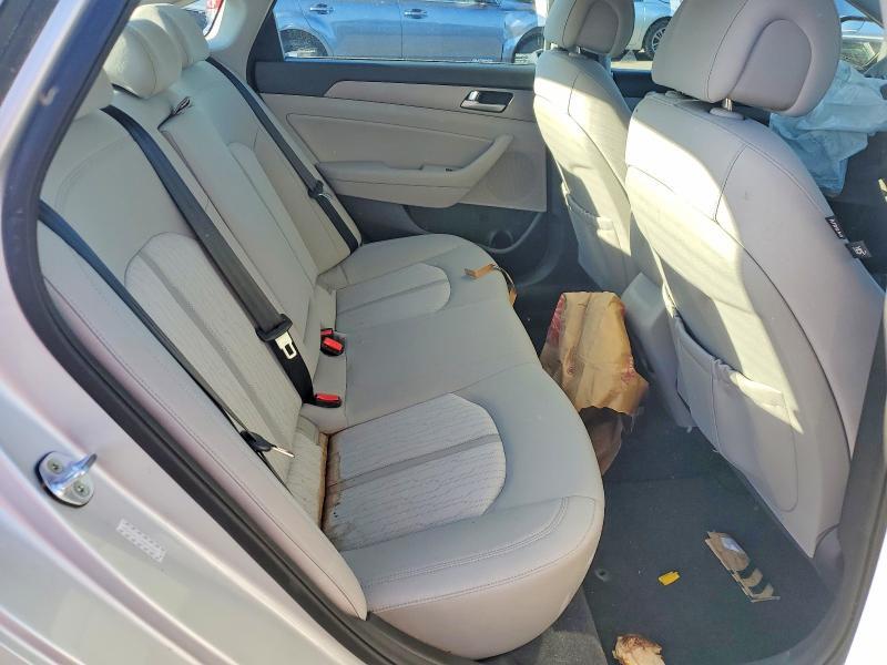 2016 HYUNDAI SONATA HYBRID SE — Фото 10 из 12